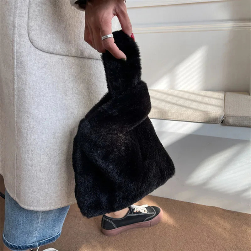 Winter Warm Fur Shoulder Bag Artificial Handbag Butchet Womens Bolsa 240906