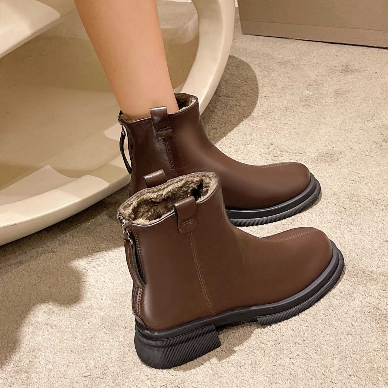 New Womens Ankle Boots Fashion Womens Square Heel Low Heel Shoes Womens Boots Leather Womens Low Heel Keep Warm Ankle Boots Q109 CL240906