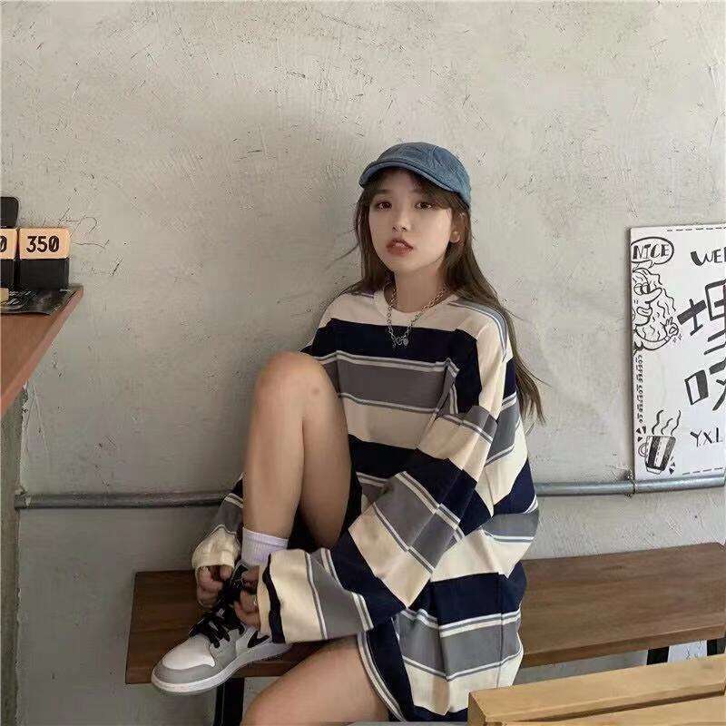 Thai internet celebrity t-shirt womens ins rainbow striped long sleeved top 2022 autumn wear Korean loose bottomed shirt