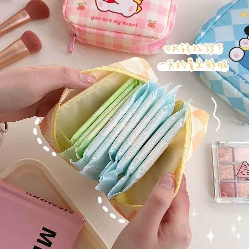 Ins Cute Cartoon Makeup Bag Lipstick Makeup Organizer Box Mini Hygiene Napkins Travel Earphones Coin Storage Bag W240905
