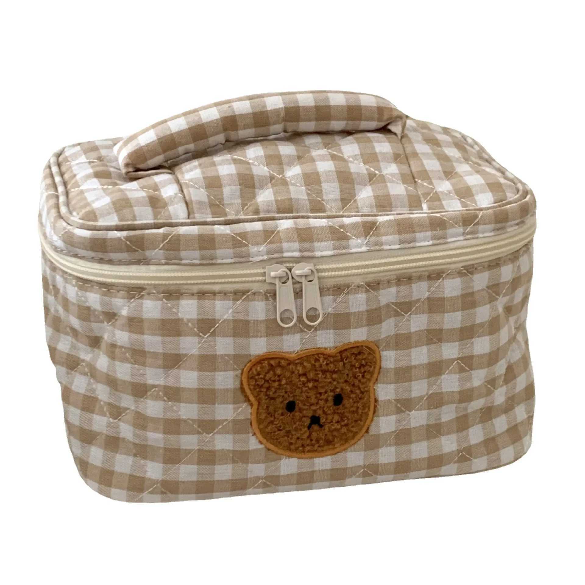 Cute Bear Makeup Bag Portable Large Capacity Cotton Quilted Handbag W240905