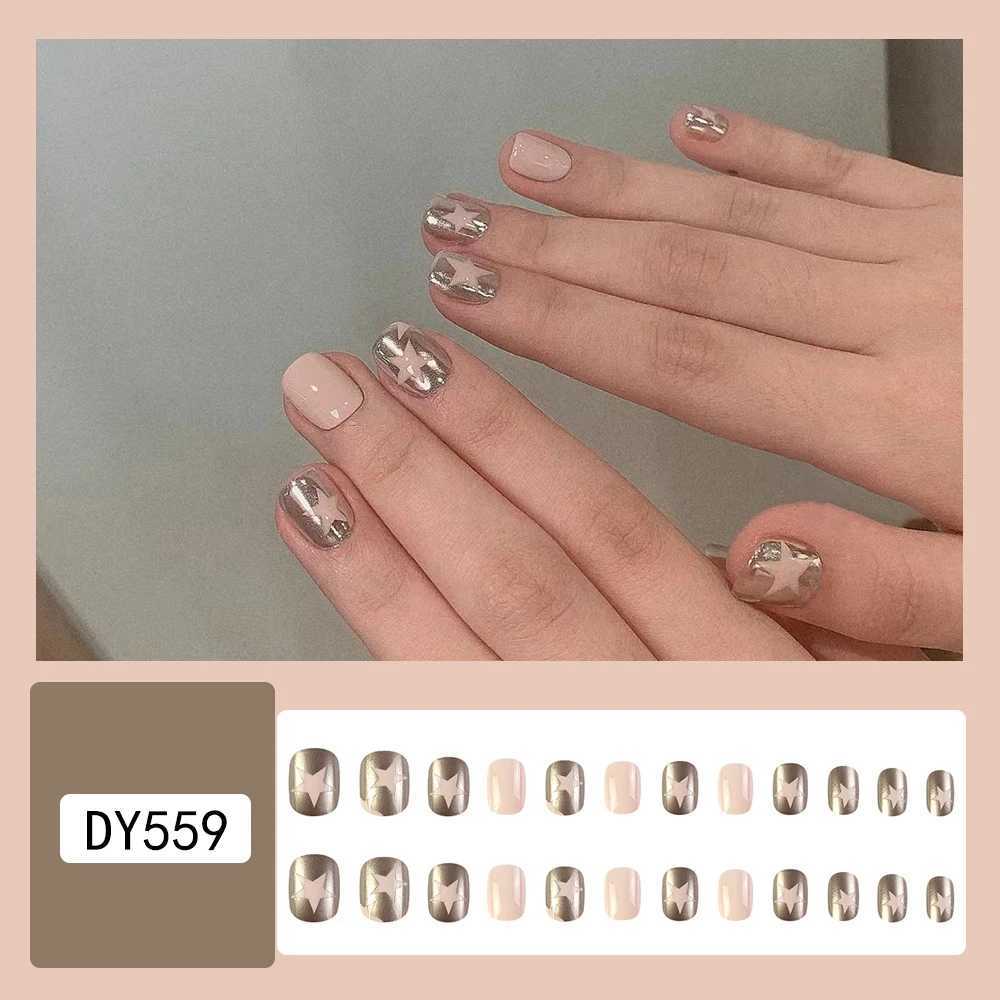 24 pieces of short squeeze nails pink cat French fake nails rhinestones shiny artificial reusable fake nails W240905