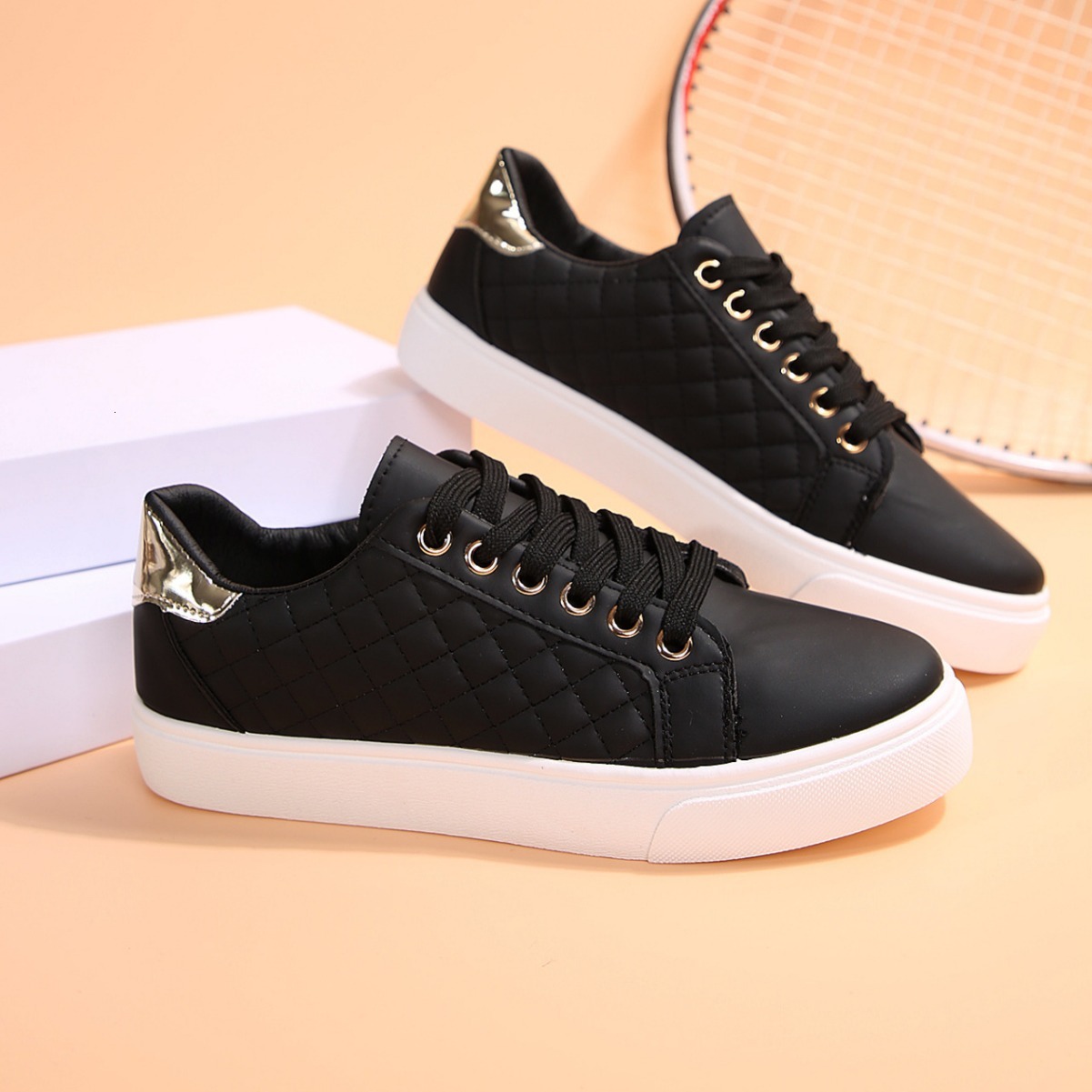2024 Summer New Large Women's Flat White Round Head Simple Solid Color Casual Board Shoes for Women