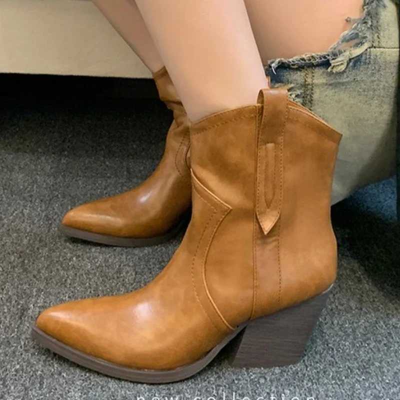 Autumn and Winter Casual Western Cowboy Ankle Boots Fashion Womens Clothing Platform Corner Toe Designer Shoes Slip on High Heels CL240907