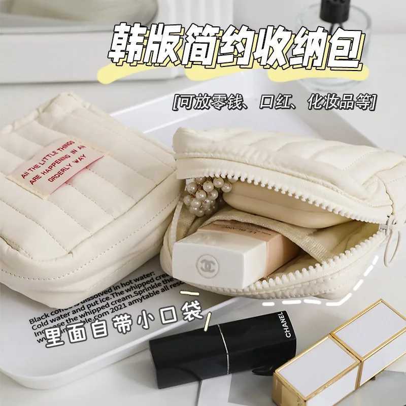 Mini Cute Square Makeup Bag for Women Portable Earphones Lipstick Sanitary Napkins Storage Bag Mini Makeup Zipper Bag W240905