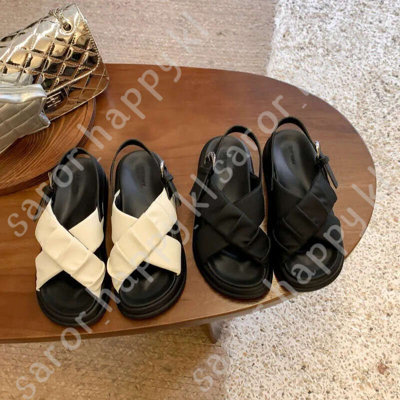 2024 Designer Sandal Womens Sandal New Cross Belt Thick Sole Roman Sandals For Women's Outwear Lightweight And Comfortable Soft Leather Pleated B