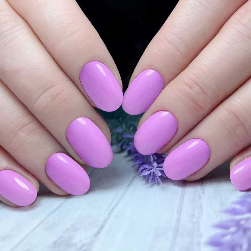 24 shiny wine red oval shaped short fake nails designed for DIY finger tip manipulation tools W240905