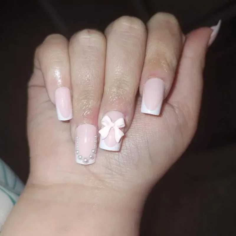 24 piece pink nail pressing set with short square 3D bow and pearl design sweet fake nails French nail salon W240905