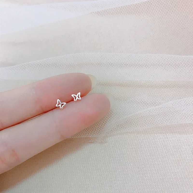 New heart-shaped earrings worn daily by women with low allergy minimum size cute star silver girl perforated jewelry gift W240803
