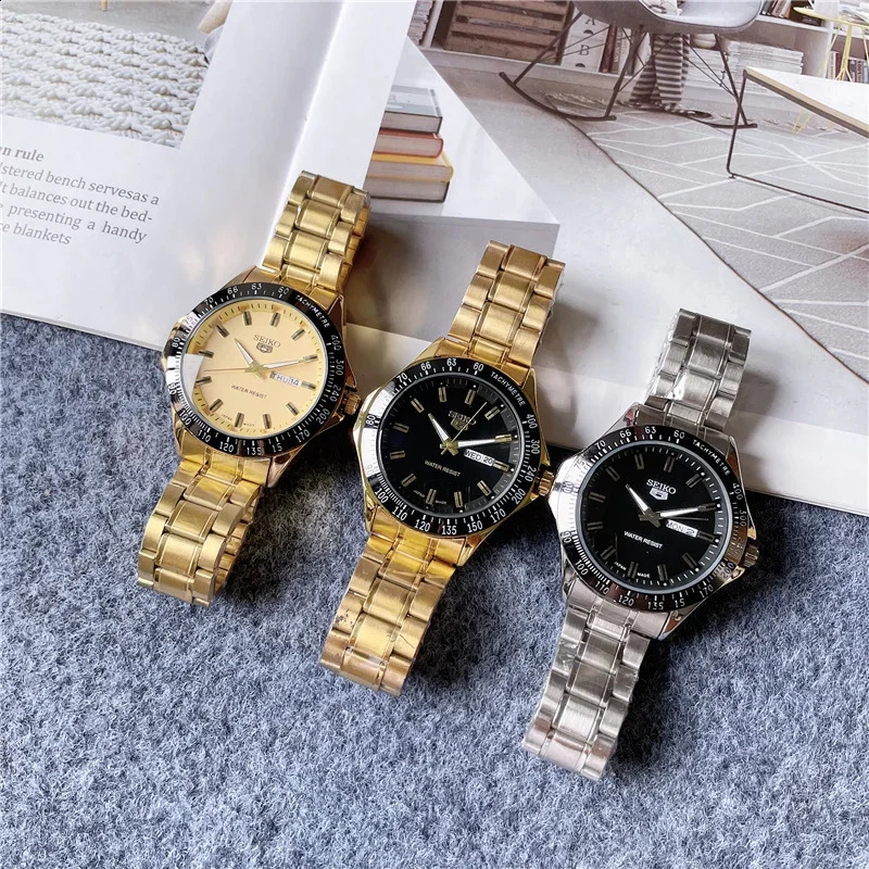 2024 Chronograph Luxury Multifunctional Stainless Steel NonMechanical Quartz Belt Mens Sport Watch with Gift Box y240716