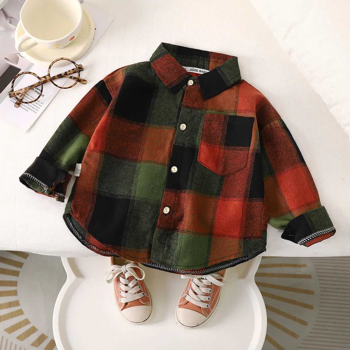 Autumn Toddler Boys Plaid Shirts Cotton Contrast Long Sleeve Infant Babys Boys Outwear Coat Loose Turn Down Collar Kid Boys Tops Y240906