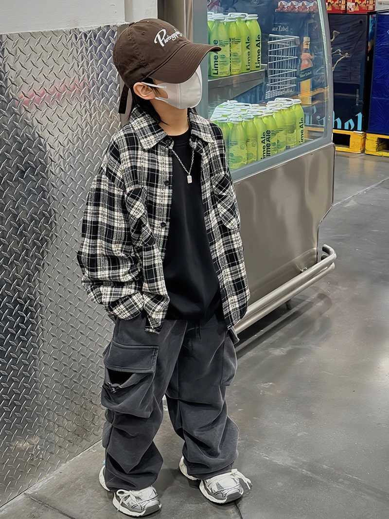 Childrens Plaid Boy Shirt Spring 2024 New Childrens Style Shirt Handsome Spring Coat Korean Version Y240906