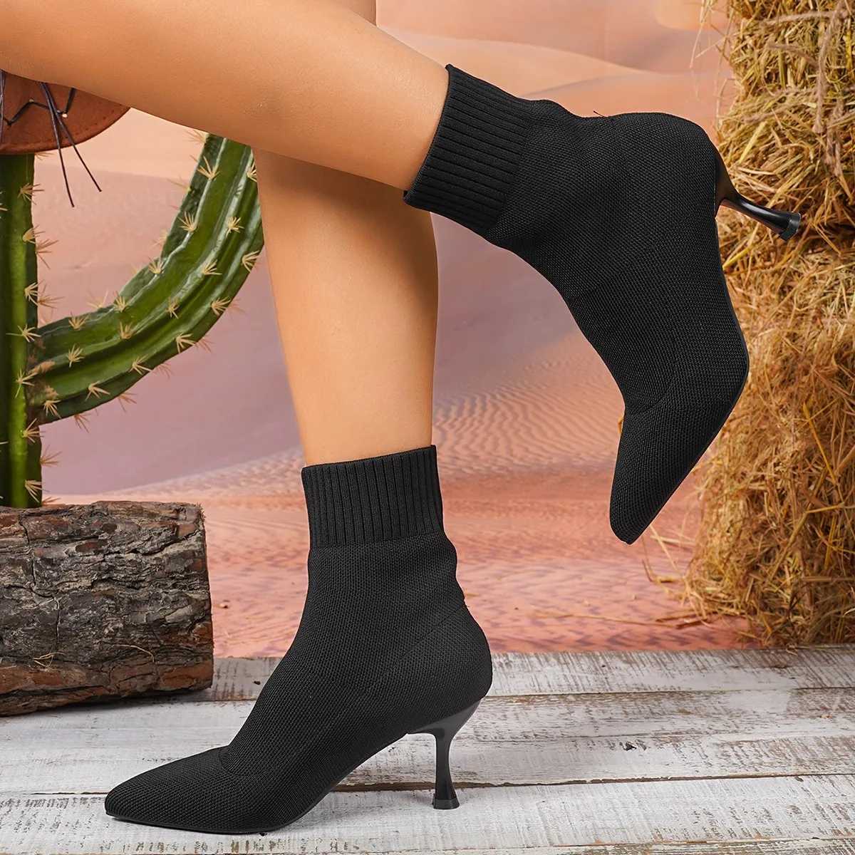 Womens short high heels womens autumn and winter Botas Mujer knitted ankle boots black socks womens high heels CL240906