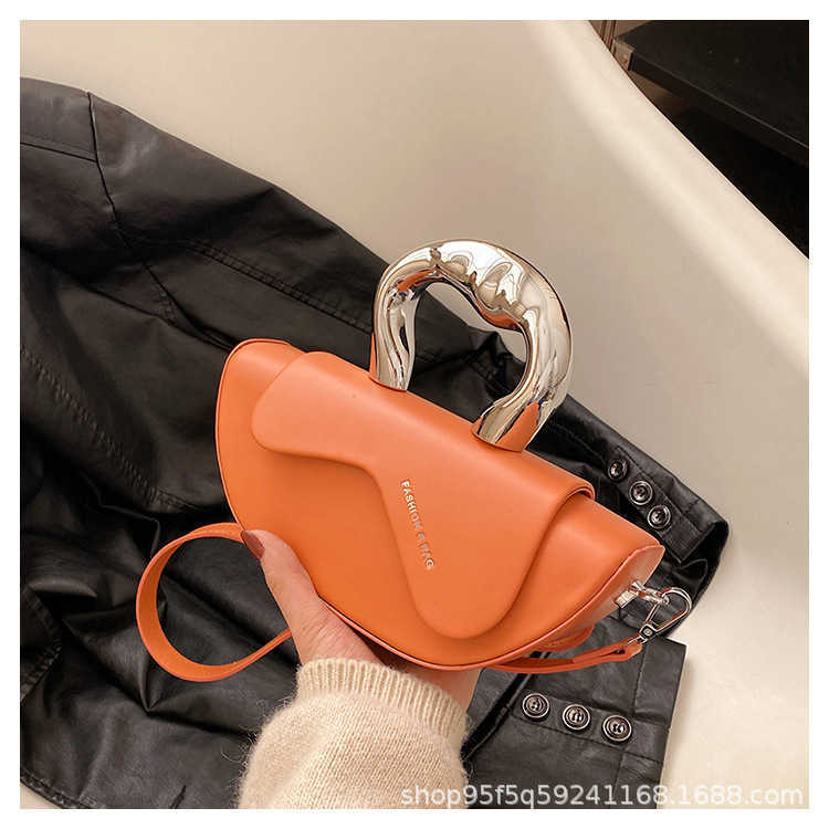 Women's bag saddle versatile trendy armpit bag, high-end fashion crossbody bag, niche single shoulder bag for women 240915