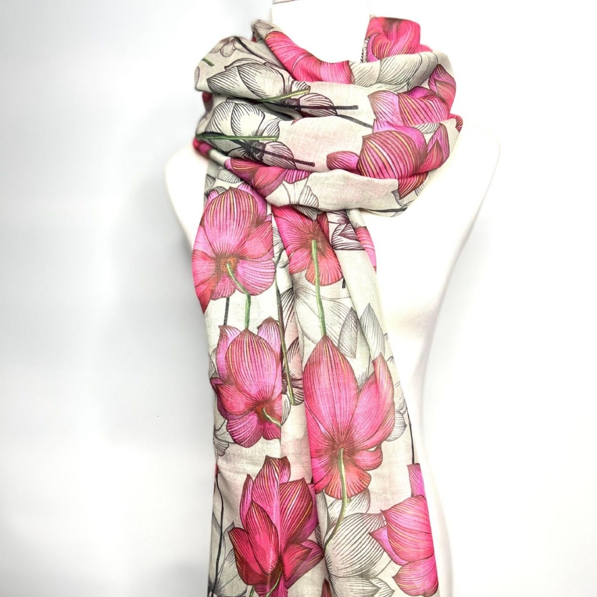 Autumn/Winter Fashion Artistic Floral Wool Pashmina Scarf for Women