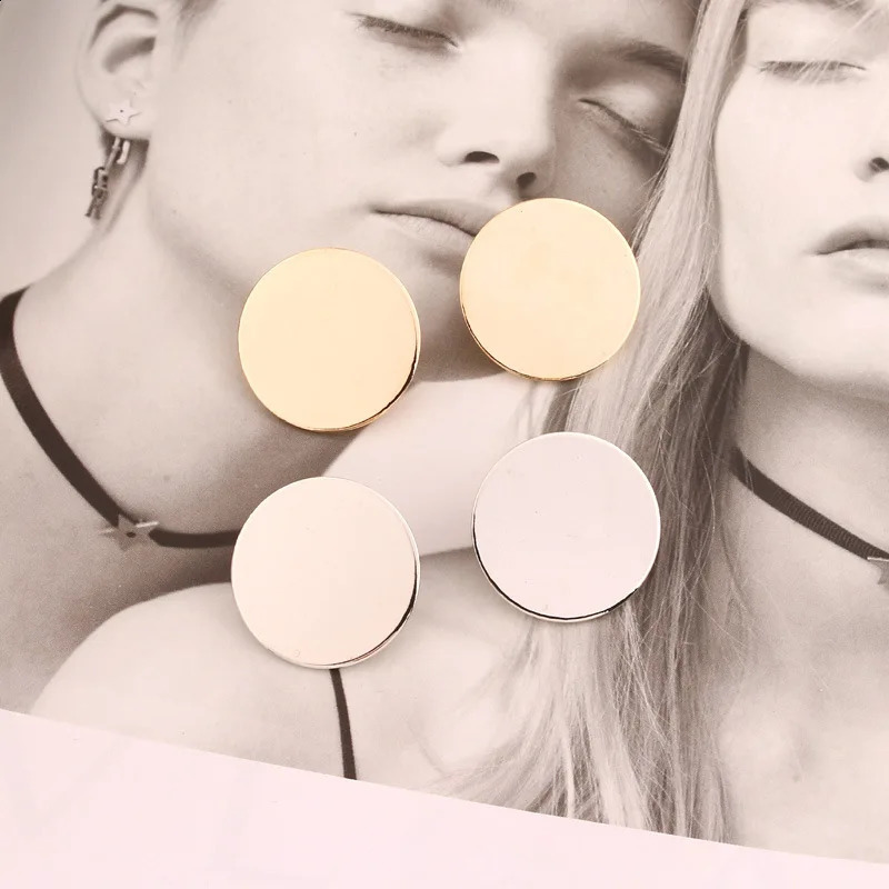 Round gold earrings simple metal retro earrings suitable for womens fashion jewelry girl earrings 240905