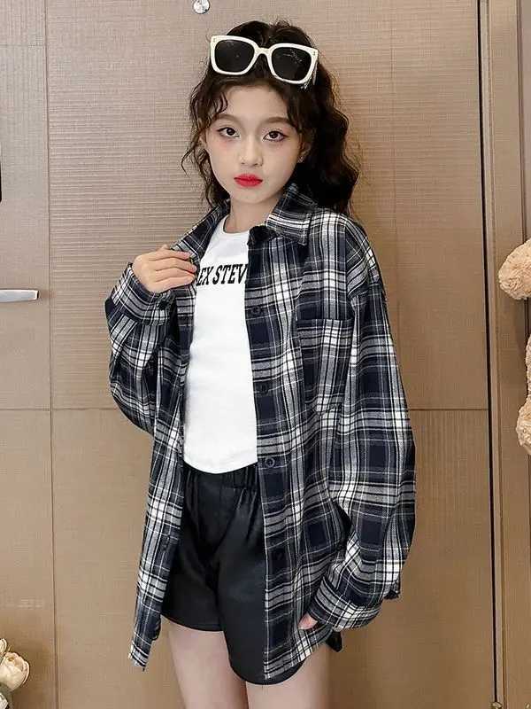 Girls Shirt Spring and Autumn 2024 New Children Fashion Pure Cotton Plaid Loose Long Sleeved Top Children Shirt Y240906