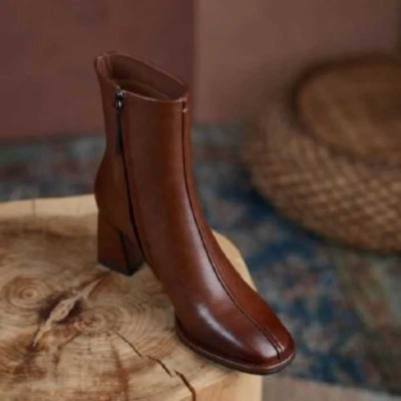 Autumn and Winter 2023 New Retro Nude Boots for Women Thick Heel Side Zipper High Heels Simple Casual Square Short Boots for Women CL240906