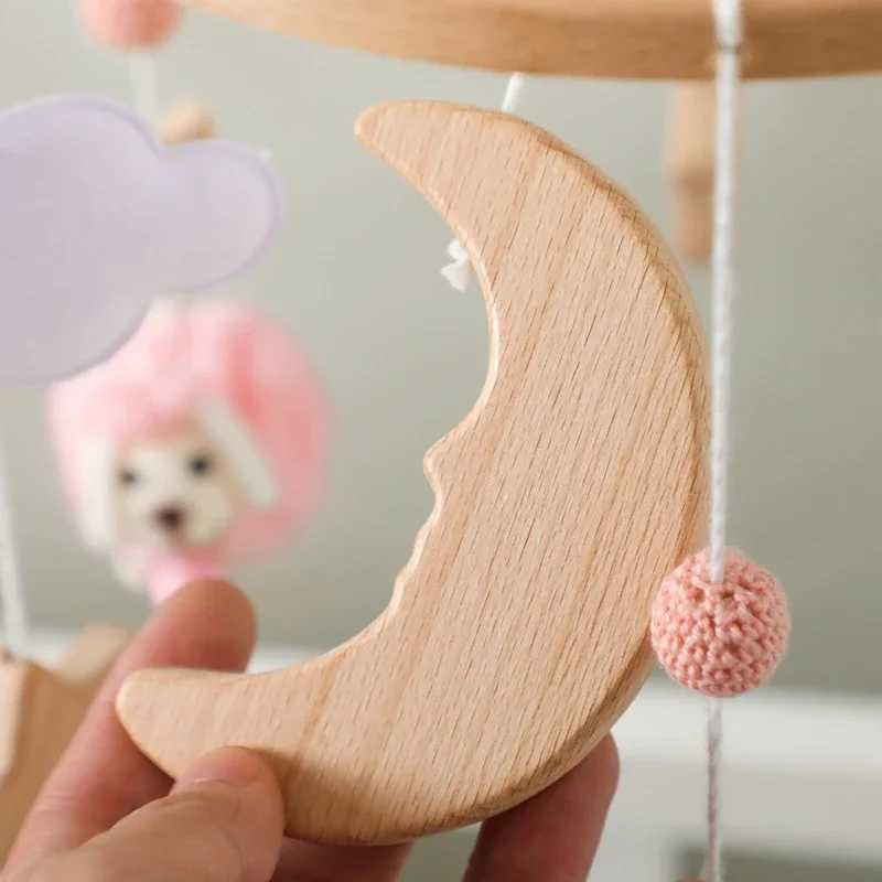 Wooden baby mouse mobile 0-12 months soft felt cartoon sheep star moon crescent music box hammock Bell mobile baby crib bracket toy W240815