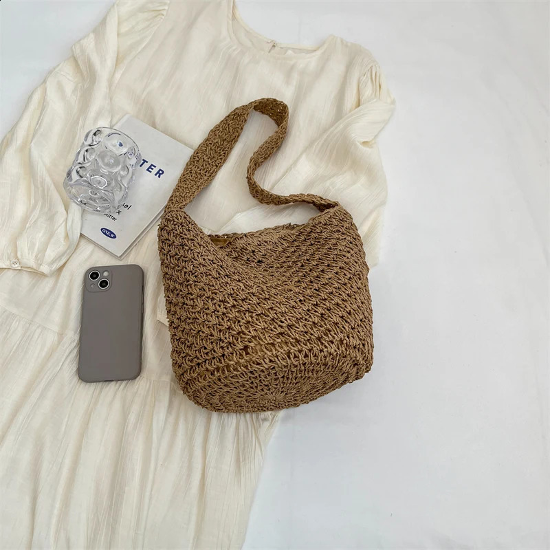 Korean Handmade Woven Bag Large Capacity Grass One Shoulder Handheld Womens Bucket Beach 240906