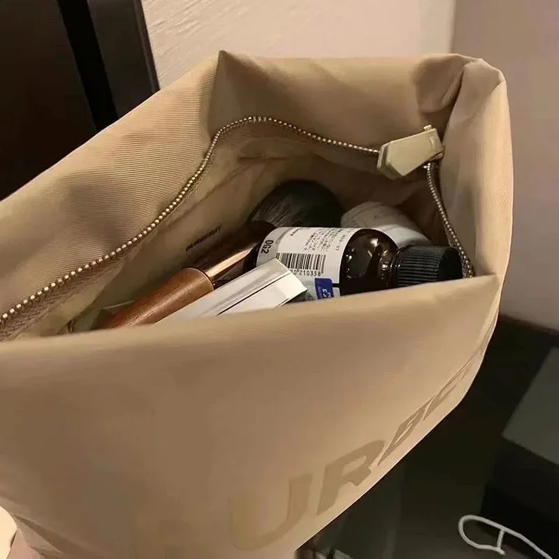 Fashion Makeup Bag Travel Organizer Carrying Letter n Zipper Handbag Large Capacity Storage 240906