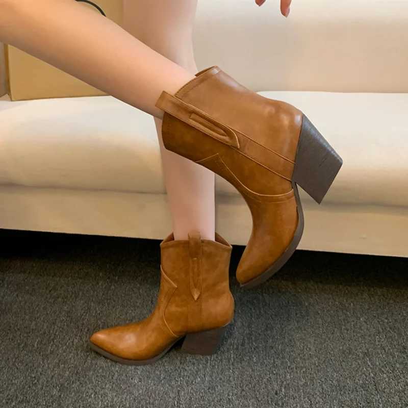 Autumn and Winter Casual Western Cowboy Ankle Boots Fashion Womens Clothing Platform Corner Toe Designer Shoes Slip on High Heels CL240906