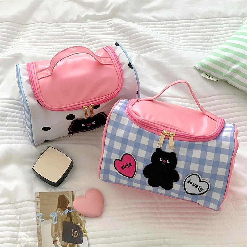 Cartoon makeup bag portable storage large capacity washing womens toilet cover 240906