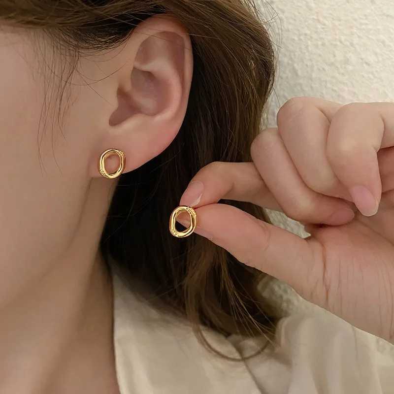 Classic simple irregular oval small stud earrings suitable for women cute temperature stainless steel Korean fashion jewelry accessories W240803