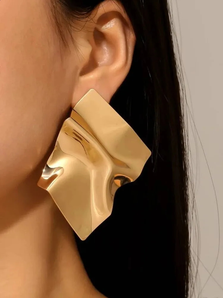 Fashionable Irregular Womens Metal Stud Earrings Vintage Gold Geometric Statement Large Drop Earrings Jewelry Accessories 2024 240905