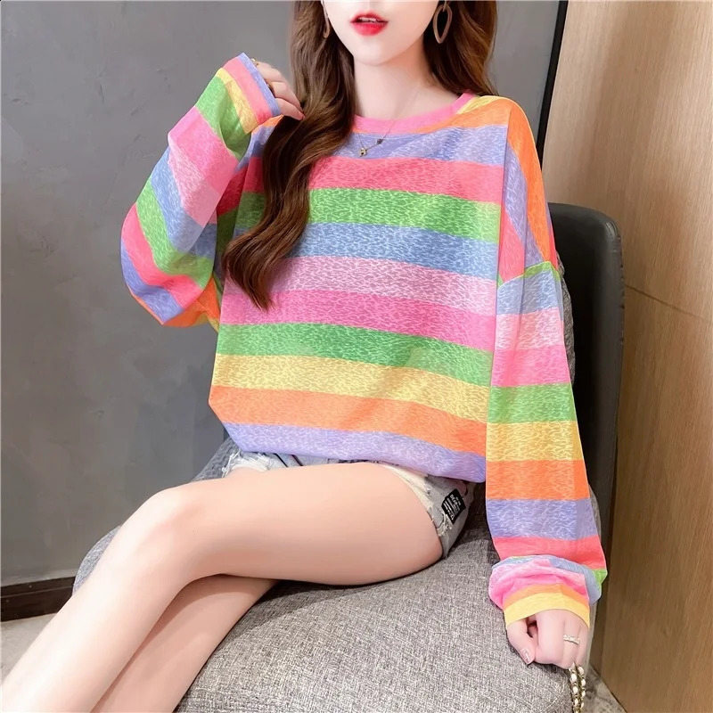 Wxw0642 Long sleeved Womens Thin Oneck Sunscreen Tshirt Fashion Mesh Colorful Stripe 240902