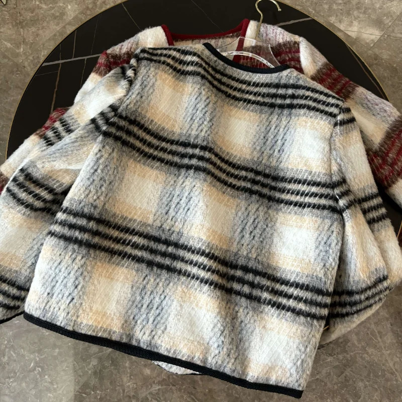 Women Red Plaid Small Fragrance Quilted Coats Loose Vneck Casual Long Sleeveless Warm Fashion Korea Chic Lady Tweed Coat 240904
