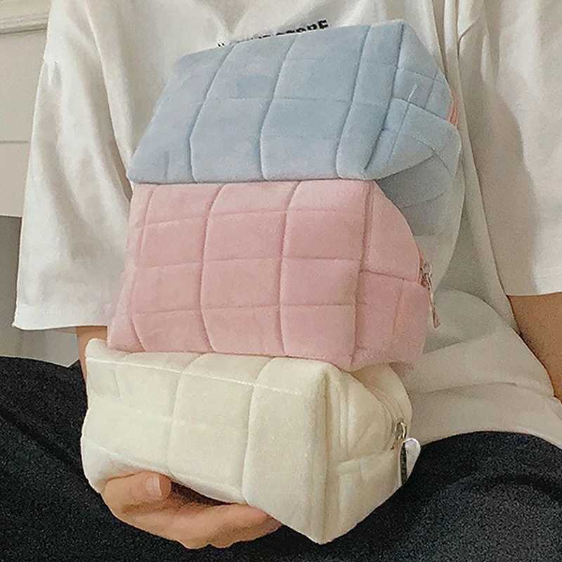 Simple pillow bag pillow pencil case portable makeup bag large capacity makeup brush storage bag W240905