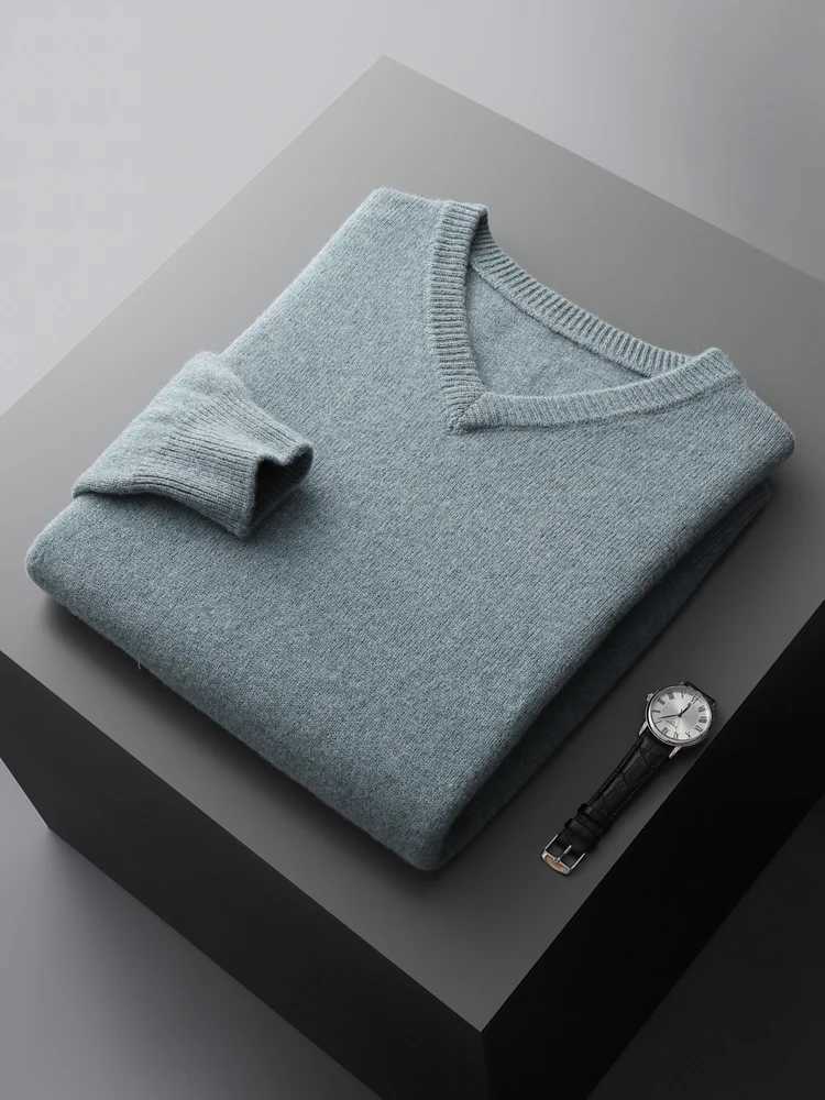 Mens V-Neck Merino Wool Sweater Thick Solid Pullovers Loose Knit Base Shirt Business Casual Jacket Tops Autumn Winter New Y240906