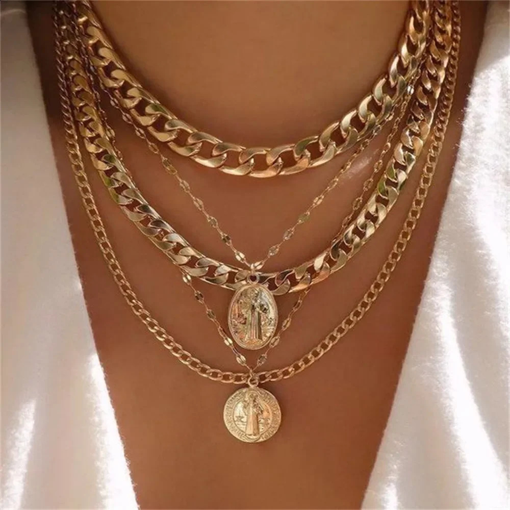 Vintage Punk Gold Plate Thick Chain Head Portrait Coin Pendant Necklace Womens Fashion Multi layer Geometric Hip Hop Jewelry 240905