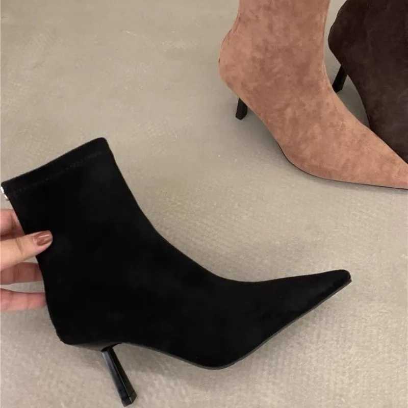Sexy thin high-heeled shoes pointy toe ankle boots womens party shoes fashionable spring and autumn zippers compact short boots CL240906