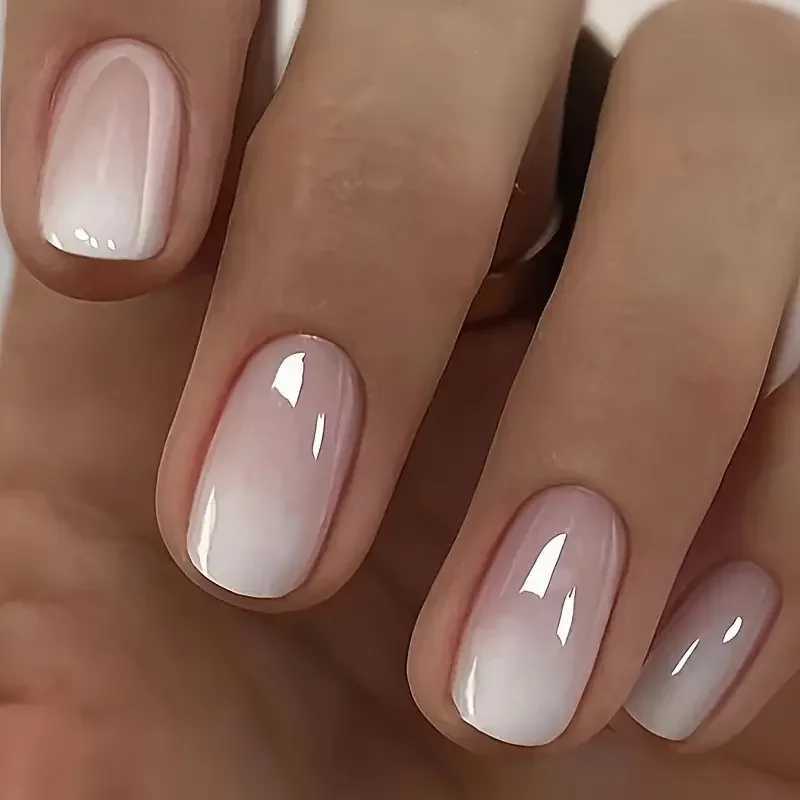 Smooth press nail set short oval shape shiny gradient French nail art design reusable complete set with adhesive fake nails suitable for girls W240905