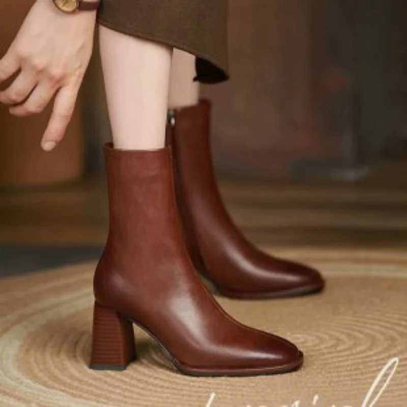 Autumn and Winter 2023 New Retro Nude Boots for Women Thick Heel Side Zipper High Heels Simple Casual Square Short Boots for Women CL240906