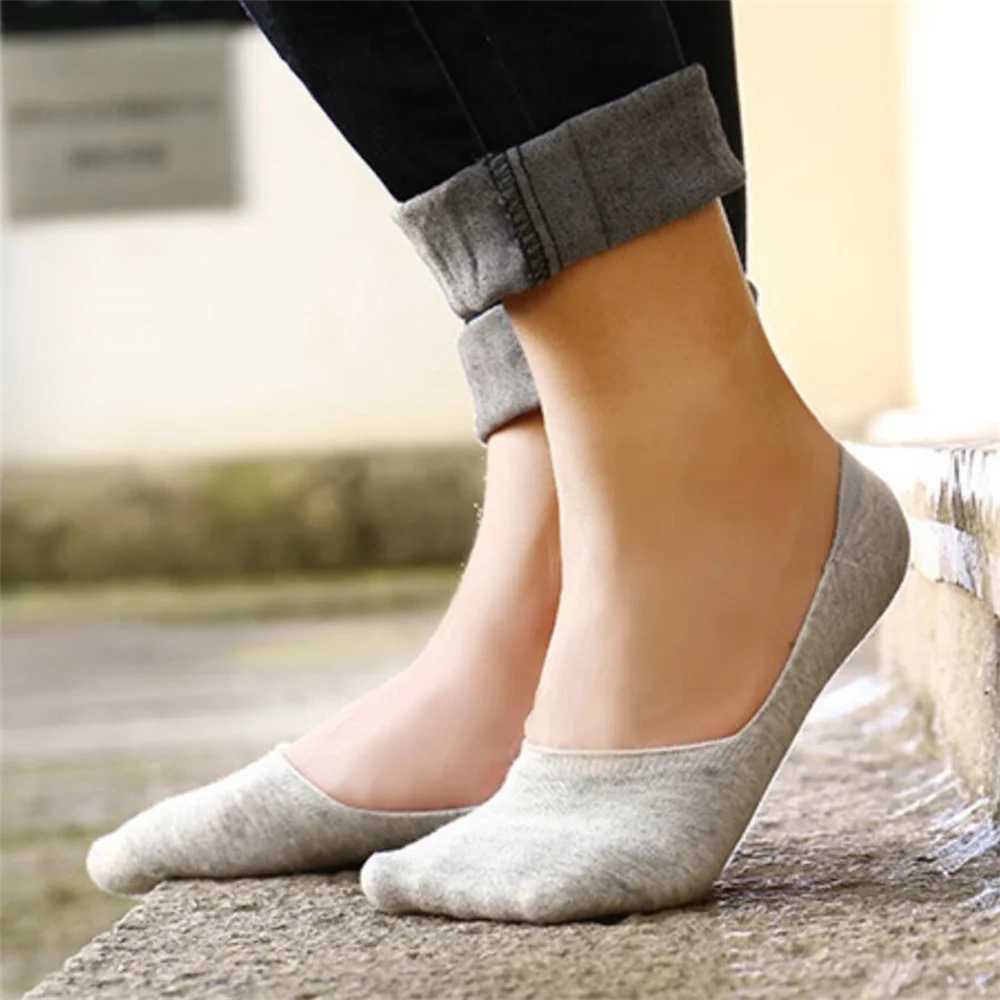 10 pairs of fast transport invisible cotton boat socks for mens running anti slip solid color womens summer ankle socks low cut W240905