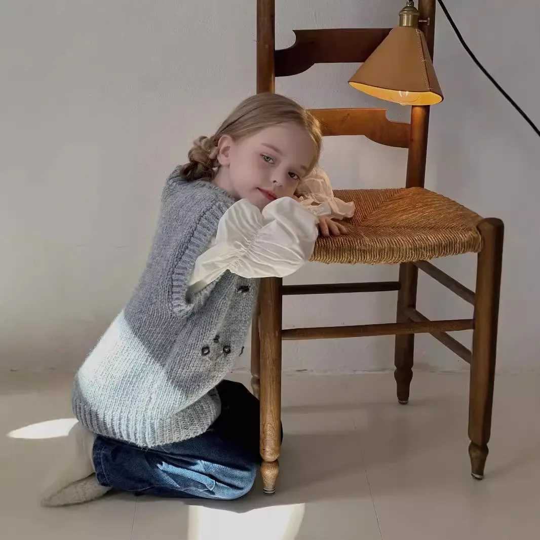 Blouses Girl Shirt Autumn New Korean Childrens Clothing Children White Shirt Girl French Causal Long Sleeves Tops 2024 Y240906