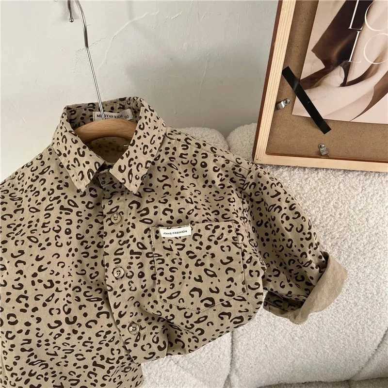 Childrens Shirt Spring and Autumn New Boys and Girls Leopard Pattern Long sleeved Shirt Baby Korean Shirt Coat Y240906