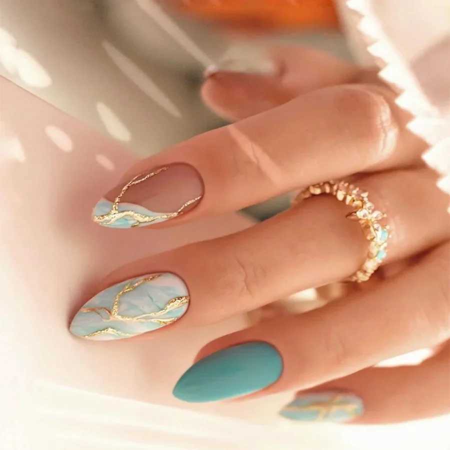 24 long holiday nails with almond shaped design brown gold thread fake nails oval shape wearable French style pressed nail tips W240905