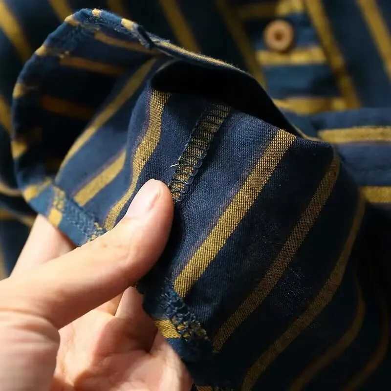 Spring and Autumn New Boys Long sleeved Korean Edition Shirt Fresh Childrens Top Childrens Baby Stripe Thin Shirt Y240906