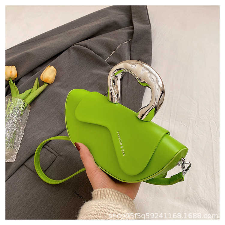 Women's bag saddle versatile trendy armpit bag, high-end fashion crossbody bag, niche single shoulder bag for women 240915