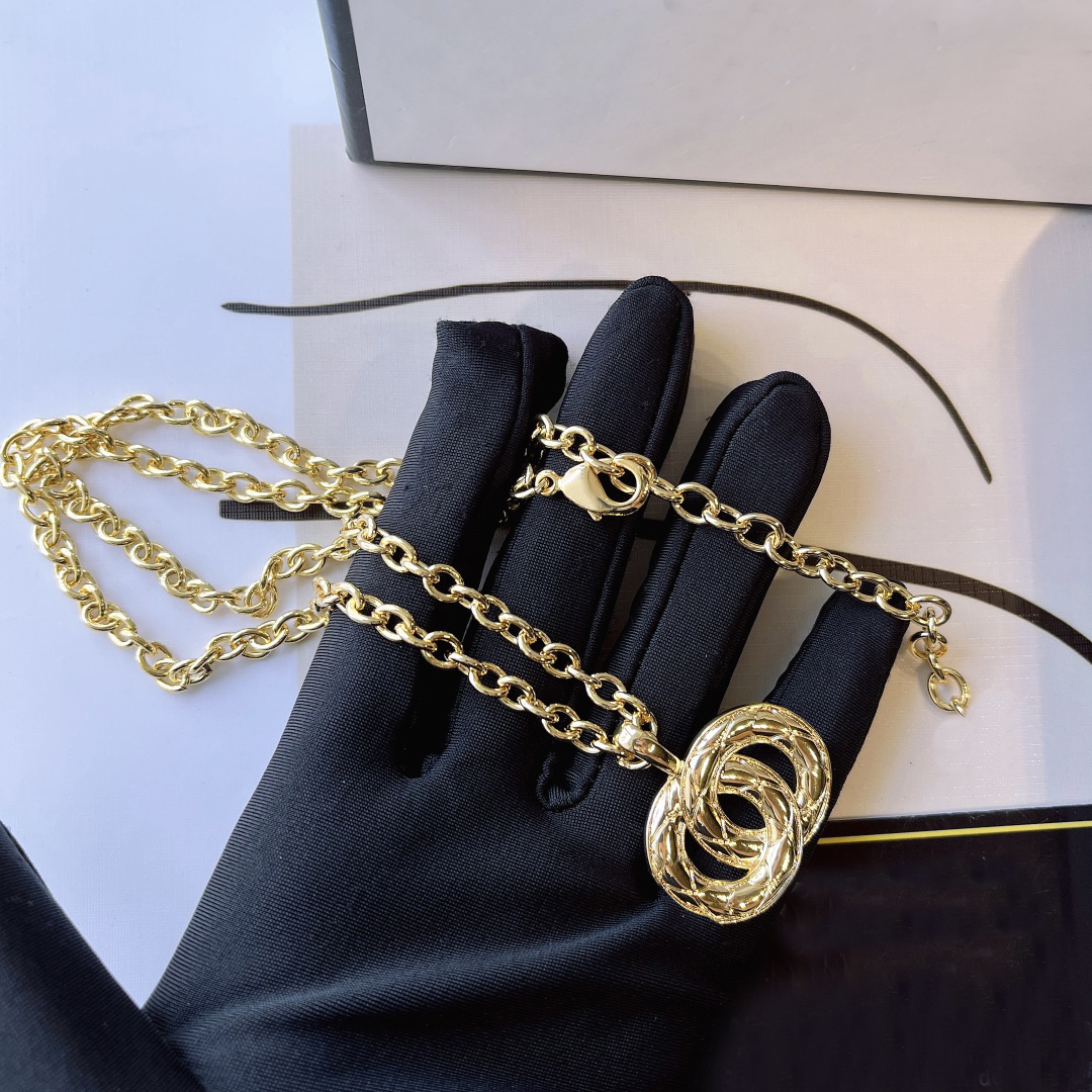 Designer Necklace Crystal Chain Diamond 18K Gold Plated Necklace Stainless Steel Boutique Women Jewelry Classic Gift Stamp
