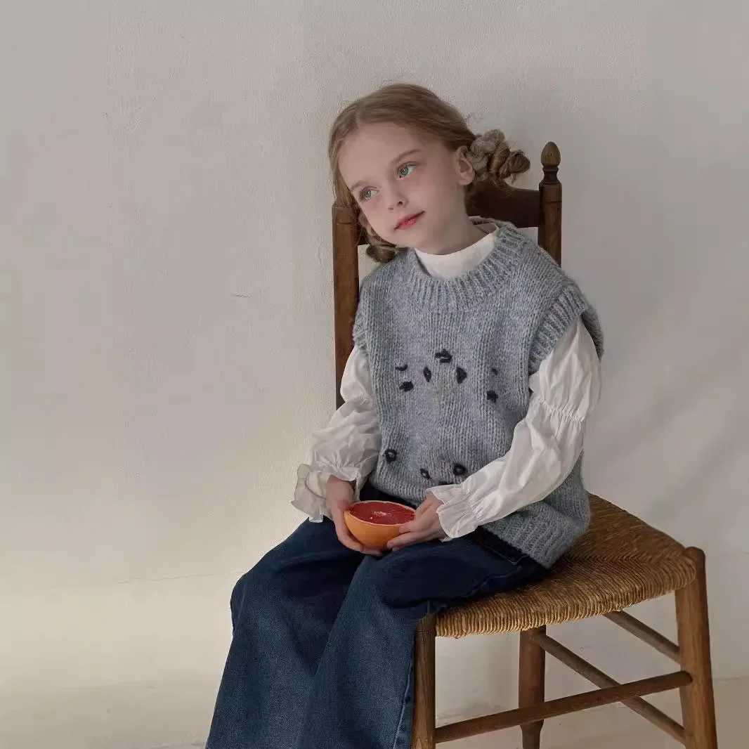 Blouses Girl Shirt Autumn New Korean Childrens Clothing Children White Shirt Girl French Causal Long Sleeves Tops 2024 Y240906