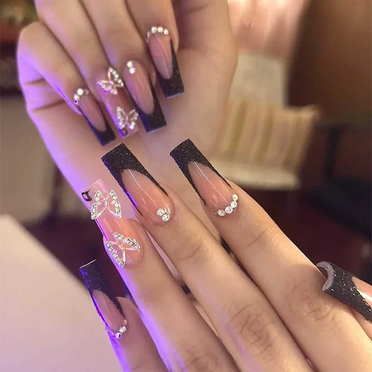 24 pieces of simple blue French fake nails with diamond love patterns designed fake nails medium and long ballet all inclusive nail tips W240905