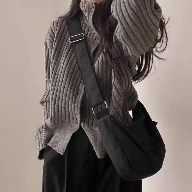 French retro grey high neck womens sweater jacket autumn and winter lazy soft advanced style beautiful appearance 240905