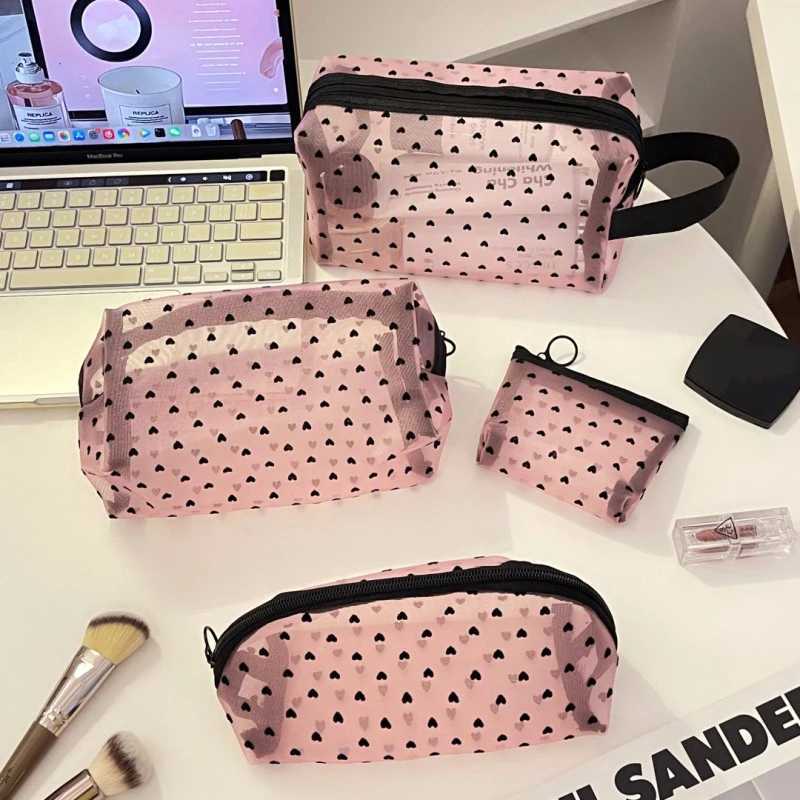 One Love Print mesh cosmetic bag Portable toilet organizer cosmetic bag Multi functional transparent female lipstick storage bag W240905