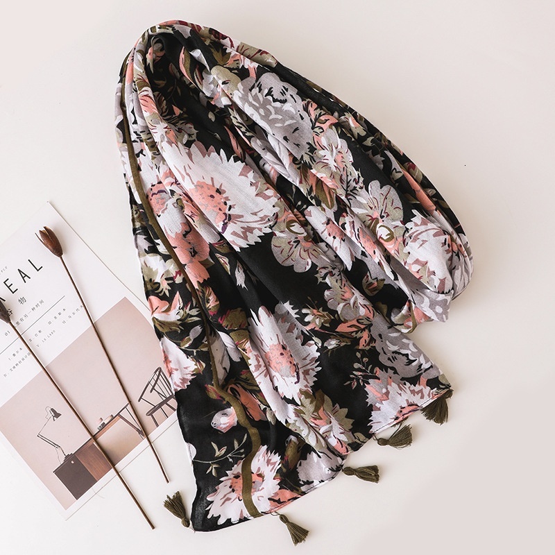 Summer travel photography Bohemian beach black wer cotton and en scarf, ethnic style shawl, dual-use for women