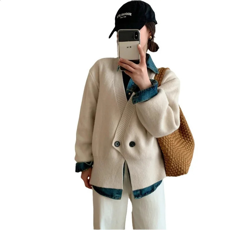 OMCHION Knitted Clothing 2024 Fashion Cardigan Women V Neck Solid Color Oversized Sweater Chic Soft Knitwear 240905